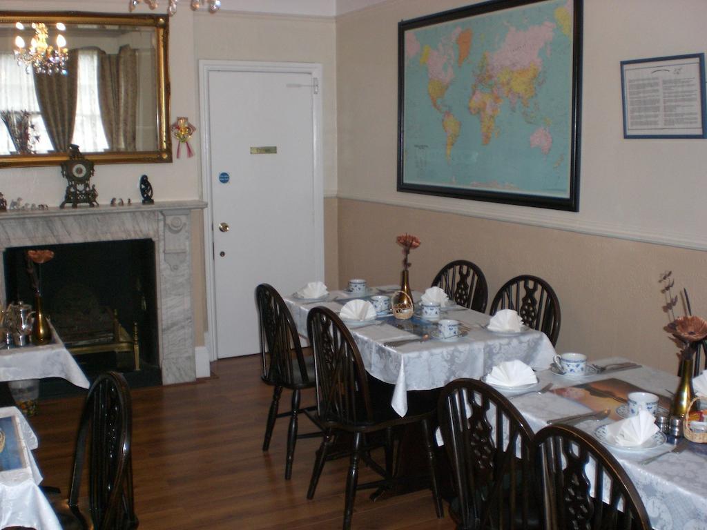 Melville Lodge Gatwick 홀리 외부 사진